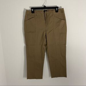 Attention Women’s Slim Fit Capri Pants